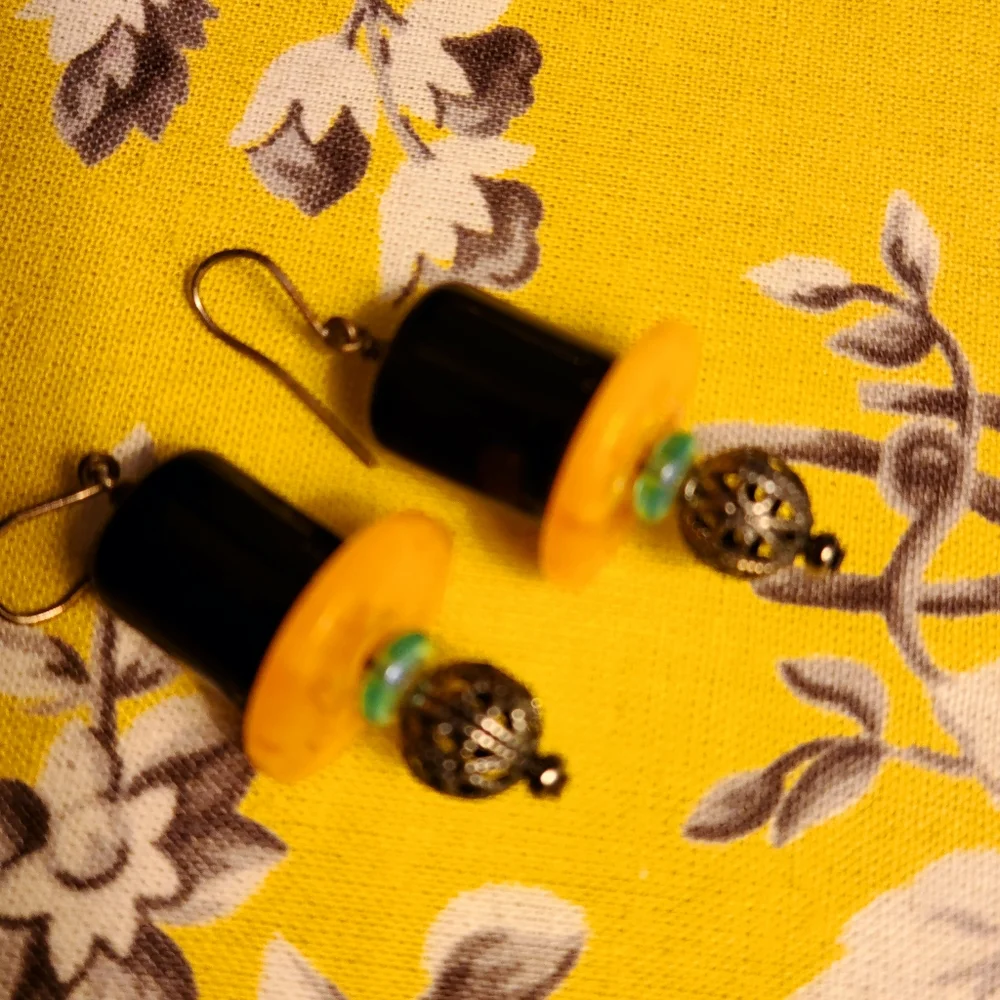 COPY - Hand crafted Earrings - Picture 3 of 5